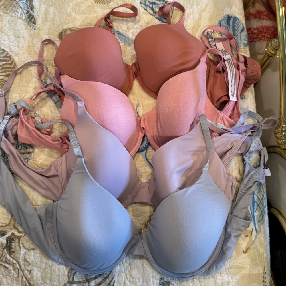 Victoria Secret bras lot